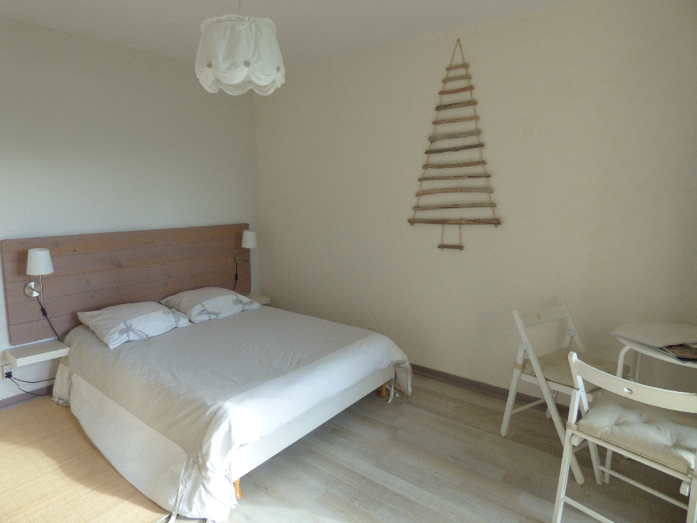 chambre d'hôtes lac de serre-ponçon : chambre Morgon
