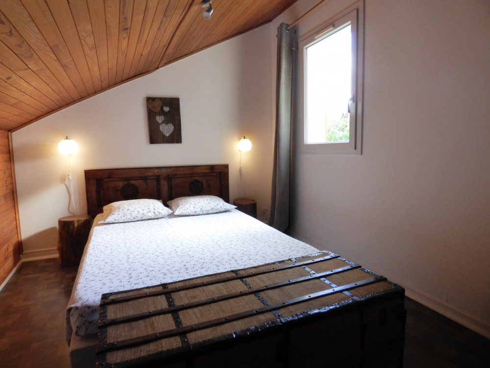 chambre d'hôtes lac de serre-ponçon : chambre Bouquetins